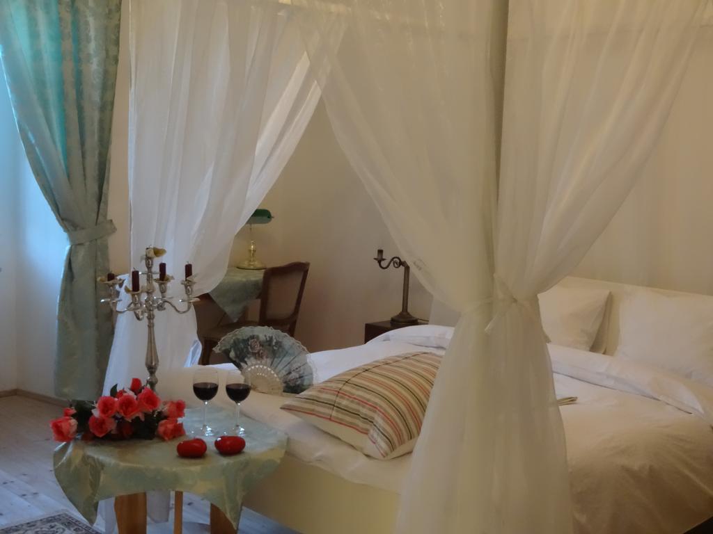 Hotel Kastiel Biela Dama A Cierny Rytier Krompachy Pokój zdjęcie