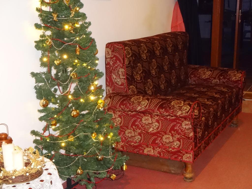 Hotel Kastiel Biela Dama A Cierny Rytier Krompachy Zewnętrze zdjęcie