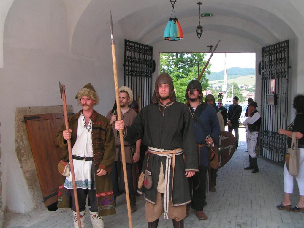 Hotel Kastiel Biela Dama A Cierny Rytier Krompachy Zewnętrze zdjęcie