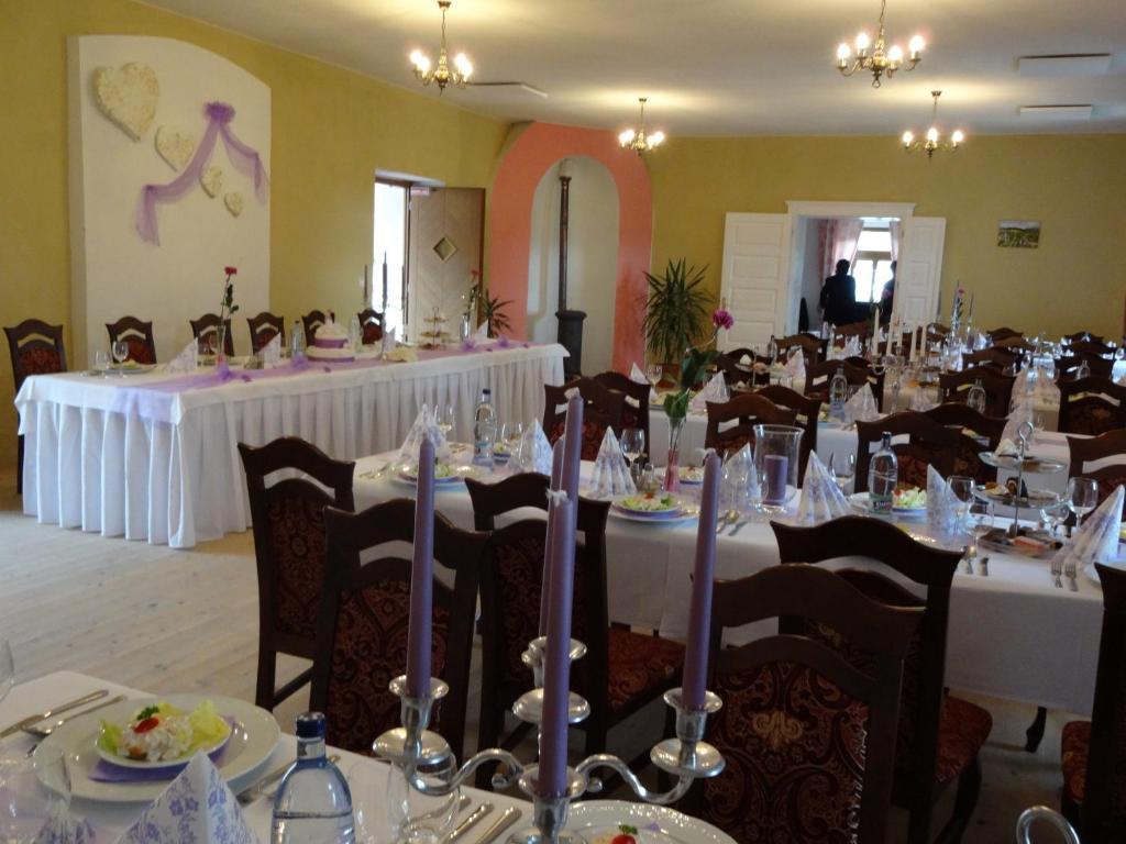 Hotel Kastiel Biela Dama A Cierny Rytier Krompachy Zewnętrze zdjęcie